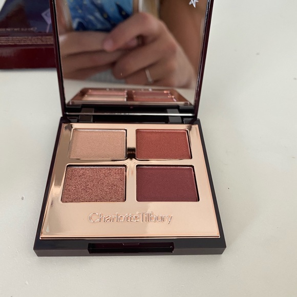 Charlotte Tilbury Walk of No Shame Eyeshadow - Picture 8 of 15